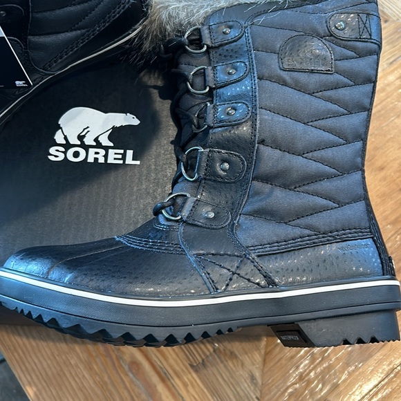 NEW Sorel Waterproof Insulated Women’s Boots - Picture 3 of 10